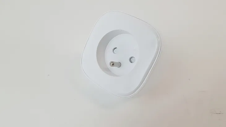 gniazdko-meross-mss210-wifi-waga-z-opakowaniem-0-5-kg-seria-mss210