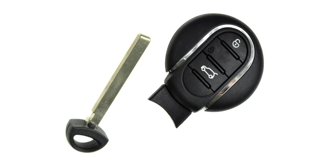 mini-cooper-one-clubman-hatch-kluczyk-pilot-smart