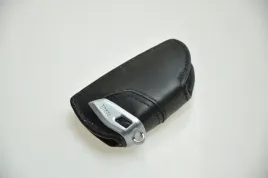 skorzane-etui-na-kluczyk-bmw-f15-f16-g30-g11-seria-kluczyk-pilot-obudowa