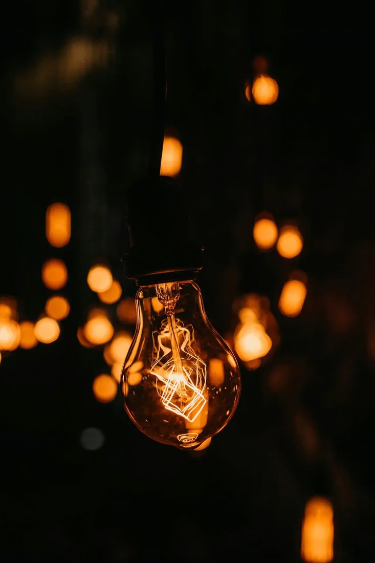zestaw-girlanda-ogrodowa-20m-20xe27-20x-zarowka-led-1w-filament-czarna-zasilanie-sieciowe
