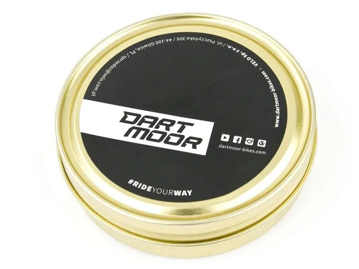 lancuch-rowerowy-dartmoor-core-singlespeed-kolorowy-dart-7765-3-32-waga-391-g