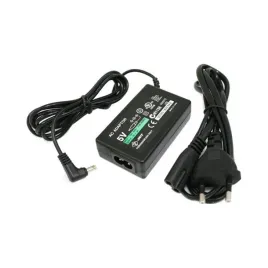 ladowarka-sieciowa-aptel-do-konsoli-psp-5v-1a-260-cm
