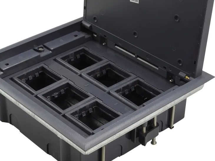 puszka-podlogowa-floorbox-6m-45x45-regulowana-glebokosc-pp005-waga-z-opakowaniem-0-15-kg