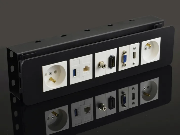 puszka-podlogowa-floorbox-6m-45x45-regulowana-glebokosc-pp005-rodzaj-podtynkowe-wysokosc-226-mm