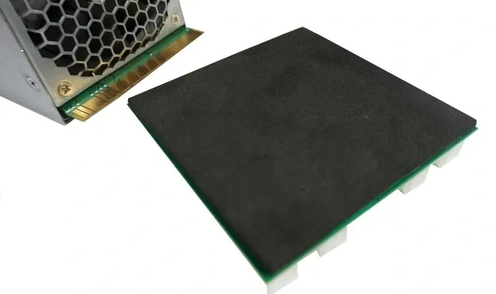 koparka-kryptowalut-1-x-nvidia-radeon-pamiec-ram-4-gb