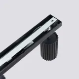 lampa-sufitowa-z-reflektorami-listwa-czarna-ryflowana-do-biura-karbon-4l-liczba-punktow-swiatla-4