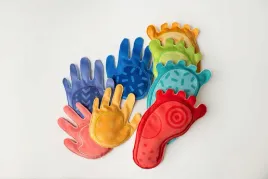 mom-s-care-sciezka-sensoryczna-stopki-i-dlonie-tup-tup