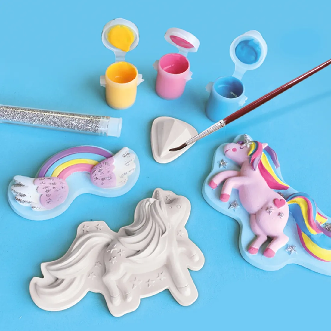 ses-creative-casting-and-painting-unicorns-marka-ses-creative