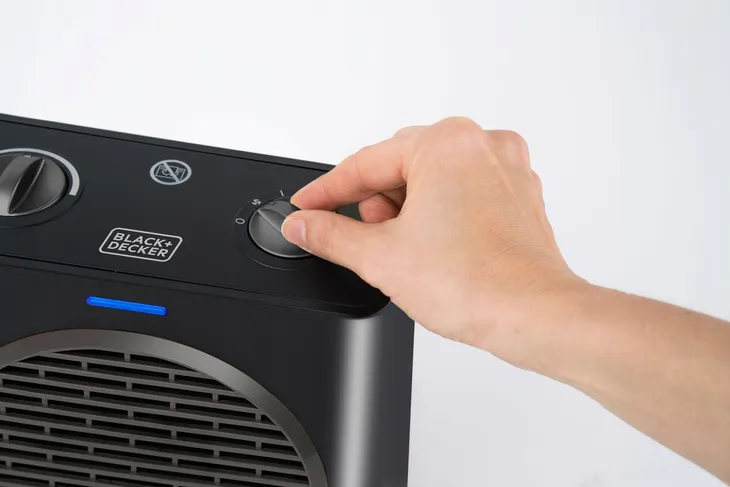 termowentylator-black-decker-bxsh1500e-1500-w-kolor-dominujacy-czarny