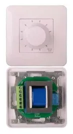 regulator-glosnosci-power-dynamics-pdvc30