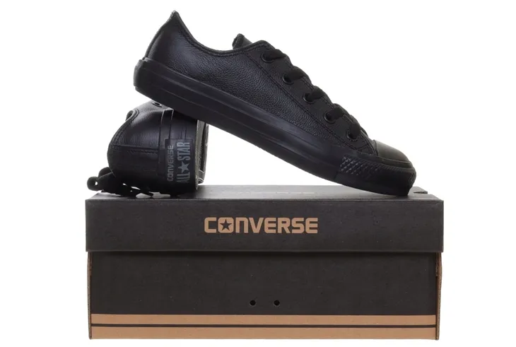 buty-converse-chuck-taylor-ox-375-waga-z-opakowaniem-1-kg
