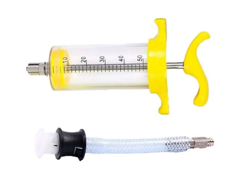 dozownik-oleju-barwnika-do-klimatyzacji-pojazdow-r134a-20ml-errecom-marka-errecom