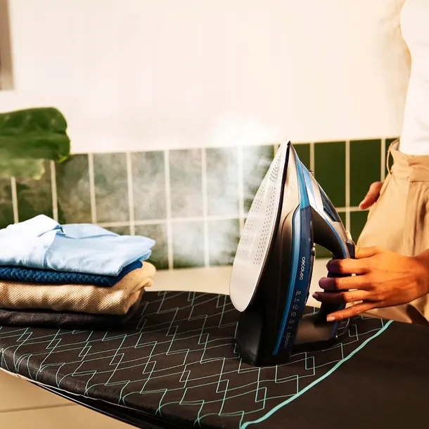 cecotec-zelazko-parowe-3200w-turbo-anodized-pro-lcd-rodzaj-stopy-aluminiowa