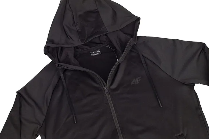 bluza-4f-s-czarny-wlasciwosci-szybkoschnace