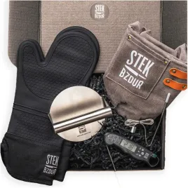 zestaw-prezentowy-stek-bzdur-m-rekawice-termometr-fartuch-praska