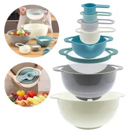 zestaw-kuchenny-miski-miarki-kubki-pomiarowe-durszlak-sitko-8el