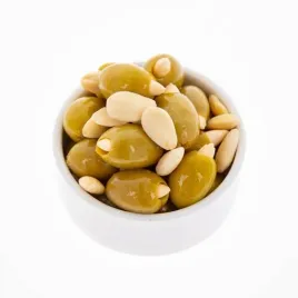 greckie-oliwki-z-migdalem-w-solance