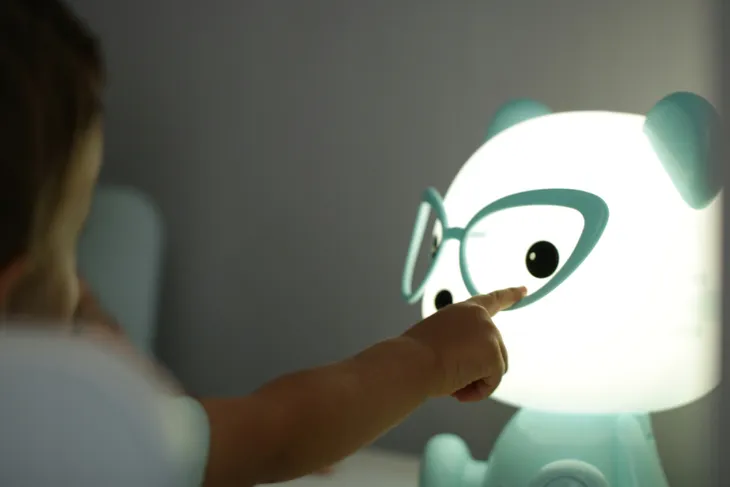 lampka-nocna-dziecieca-pokoju-dziecka-led-mis-25w-polux-goldlux-akumulator-zasilanie-sieciowe