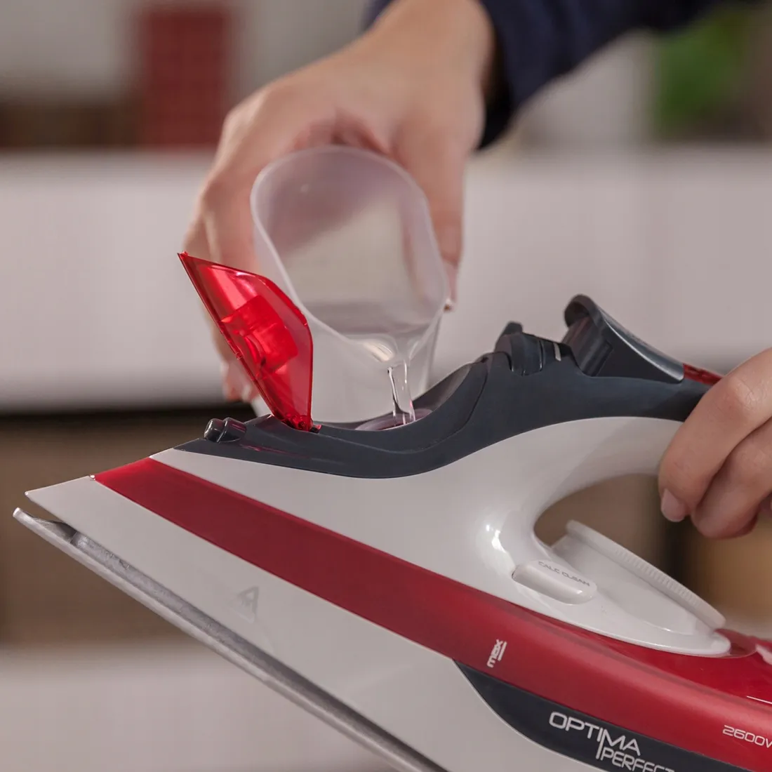 zelazko-solac-pv2014-2600-w