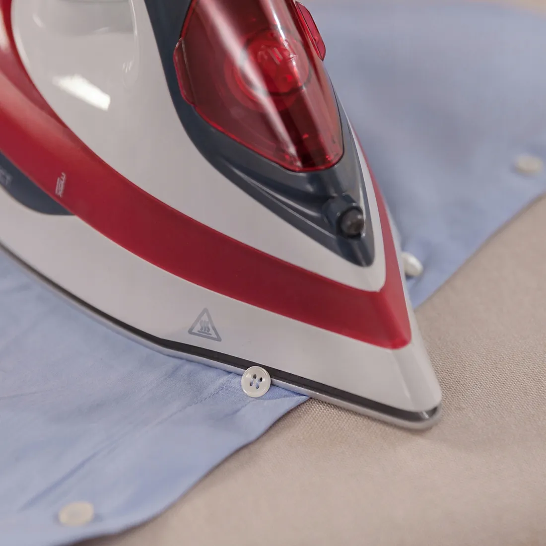 zelazko-solac-pv2014-2600-w