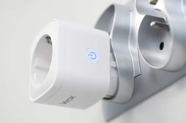 gniazdko-vayox-va0010-wifi-zasilanie-sieciowe