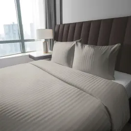 komplet-posciel-koldra-140x200cm-1xposzewka-70x80cm-bawelniana-adamaszek