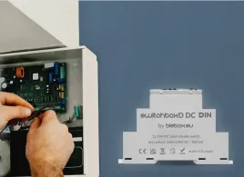 przelacznik-blebox-switchboxd-dc-din-wifi