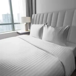 komplet-posciel-koldra-140x200cm-1xposzewka-70x80cm-bawelniana-adamaszek