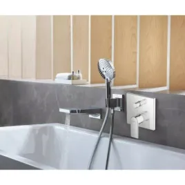 bateria-wannowo-prysznicowa-hansgrohe-vernis-shape-jednouchwytowa-srebrna