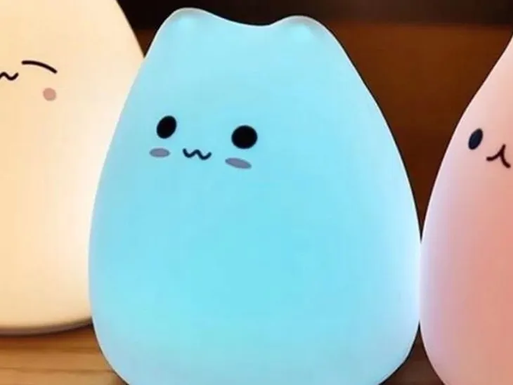 lampka-biurko-ladowanie-indukcyjne-usb-c-pd-qc-3-0-barwa-swiatla-wielokolorowy