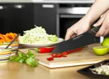 fiskars-edge-noz-typu-santoku-uniwersalny-1003097-material-uchwytu-plastik