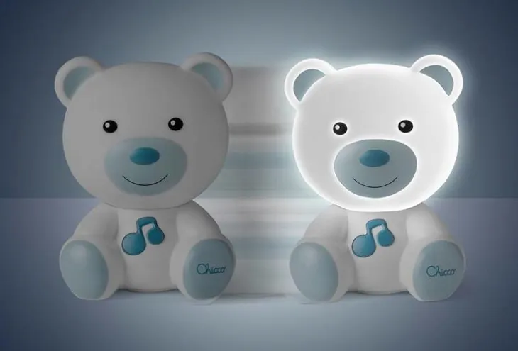 lampka-nocna-chicco-niebieski-zasilanie-bateryjne