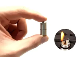 mini-najmniejsza-zapalniczka-benzynowa-brelok