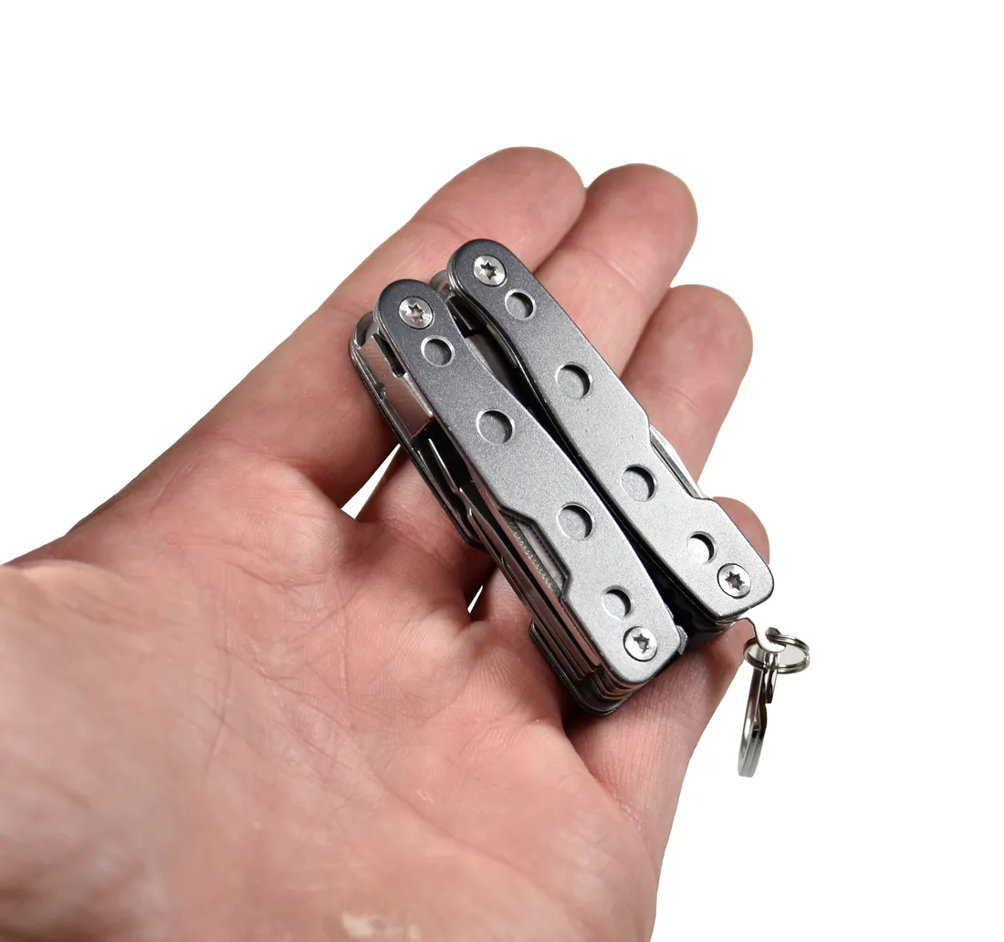maly-multitool-narzedzie-wielofunkcyjne-kombinerki-szczypce-noz-srubokret-marka-bez-marki