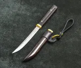 siekiera-topor-toporek-noz-maczeta-krzesiwo-pila-material-rekojesci-drewno