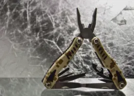 multitool-kombinerki-noz-narzedzia-wielofunkcyjne