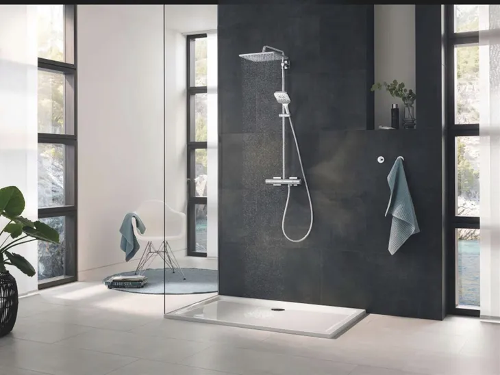 grohe-rainshower-srebrny-ksztalt-kwadratowy-linia-rainshower
