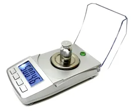 waga-jubilerska-elektroniczna-0001g-50g-dokladna