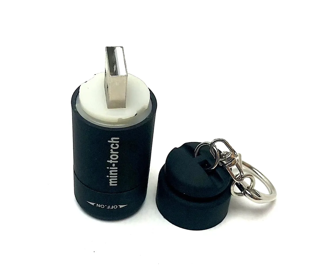 latarka-mala-usb-mini-akumulator-led-brelok-dioda