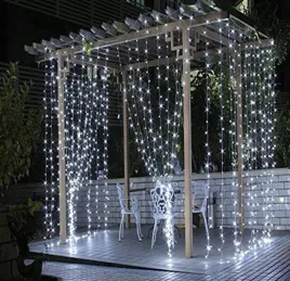 kurtyna-na-druciku-300-led-usb-bialy-zimny-pilot