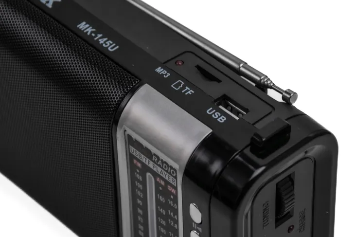 radio-am-fm-karty-sd-usb-pendrive-bas-latarka-aku-szerokosc-produktu-17-cm