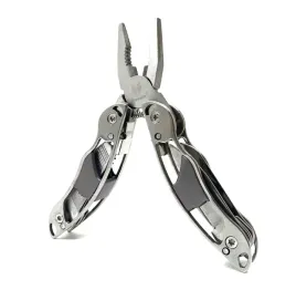 multitool-8-funkcji-kombinerki-narzedzia-prezent