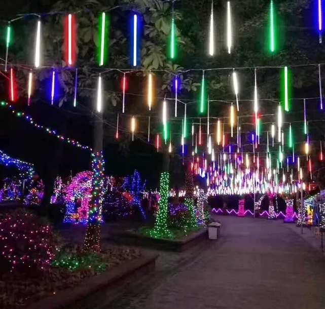 pioggia-sople-101-200-lampek-liczba-lampek-101-200-rodzaj-inny