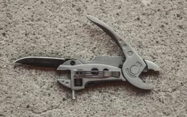 narzedzie-wielofunkcyjne-8w1-szczypce-kombinerki