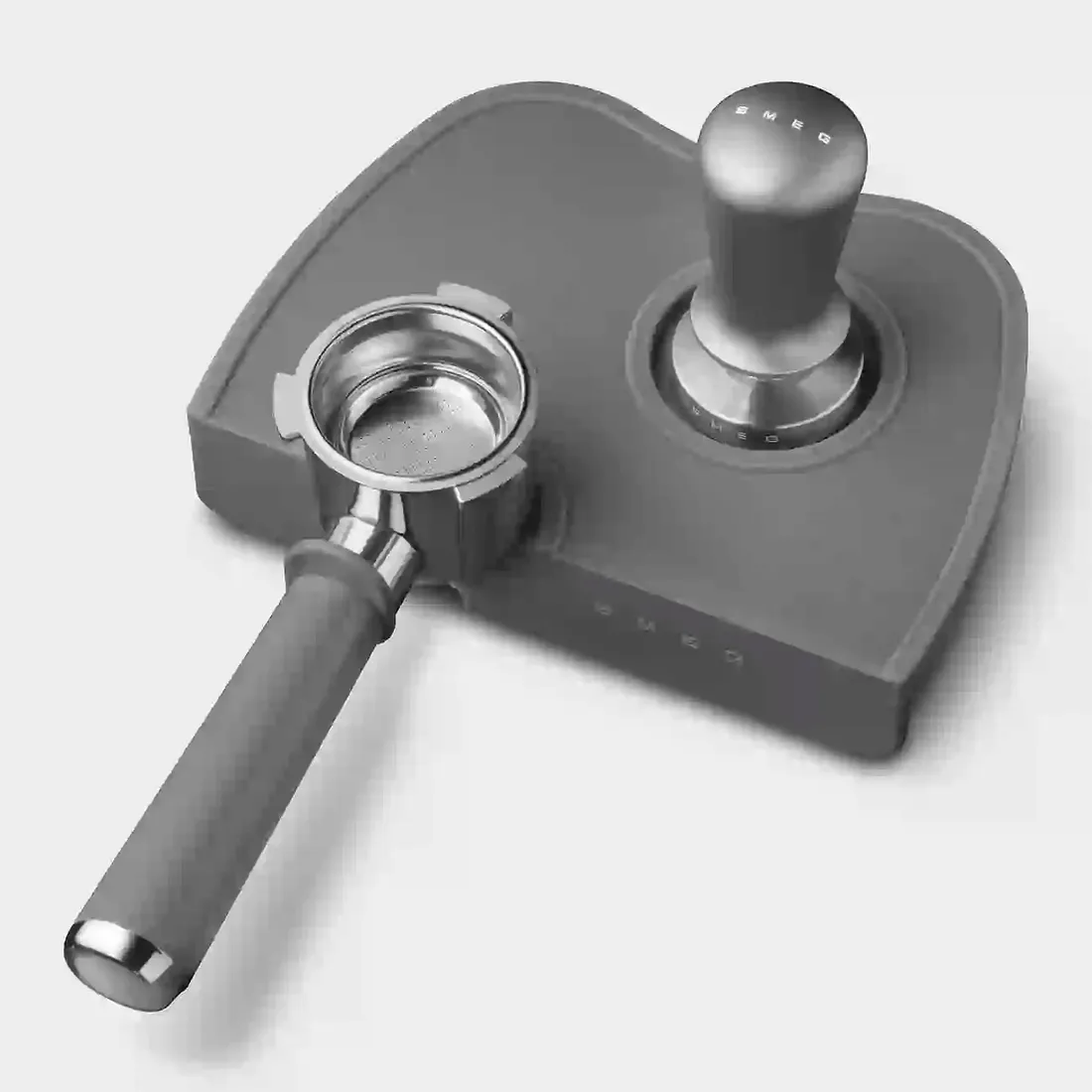 smeg-ects01-tamper-kolor-dominujacy-srebrny-szary