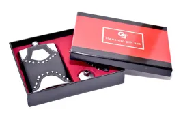 piersiowka-kieliszek-korkociag-lejek-otwieracz