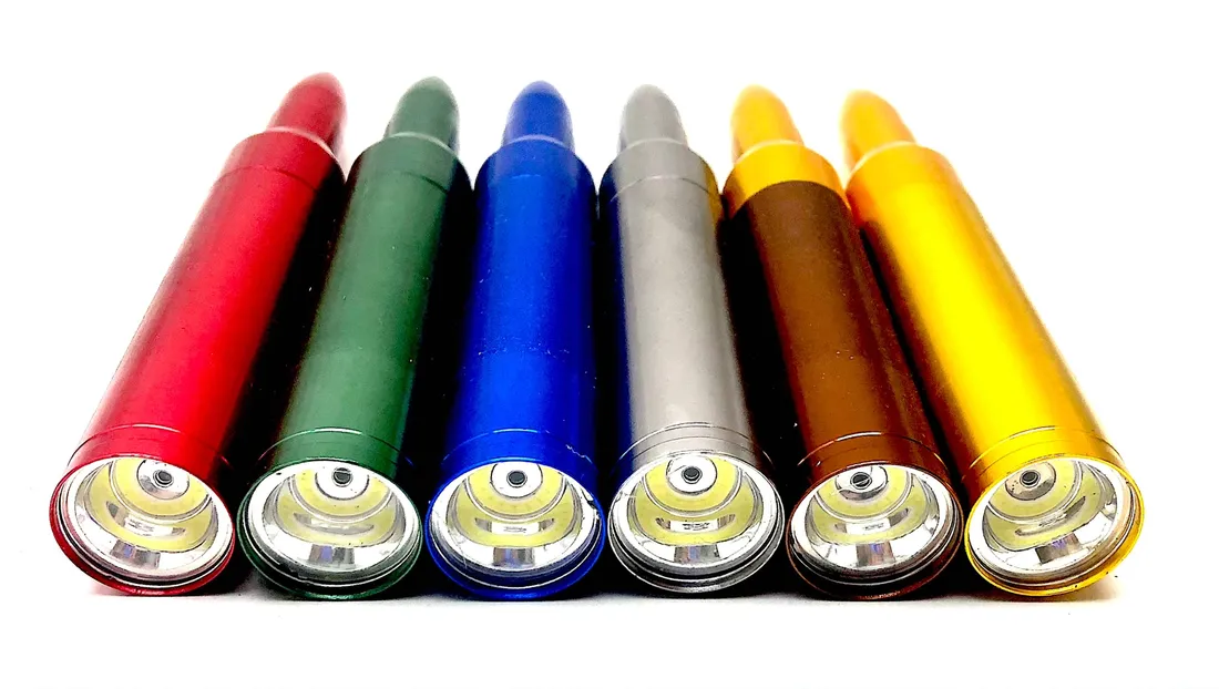 laser-latarka-naboj-led-cob-marka-bez-marki