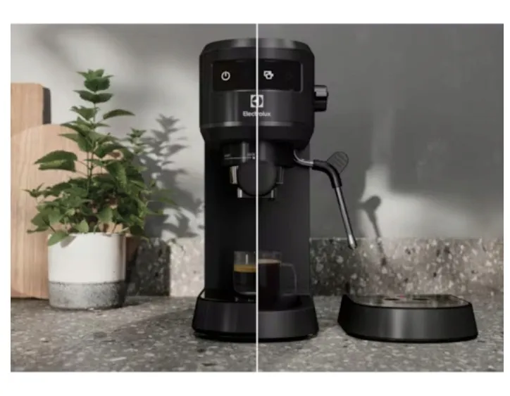 ekspres-kolbowy-electrolux-e6ec1-6st-marka-electrolux