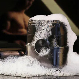 golarka-elektryczna-4d-ruchome-glowice-led-ipx7-szybkie-ladowanie-usb-c