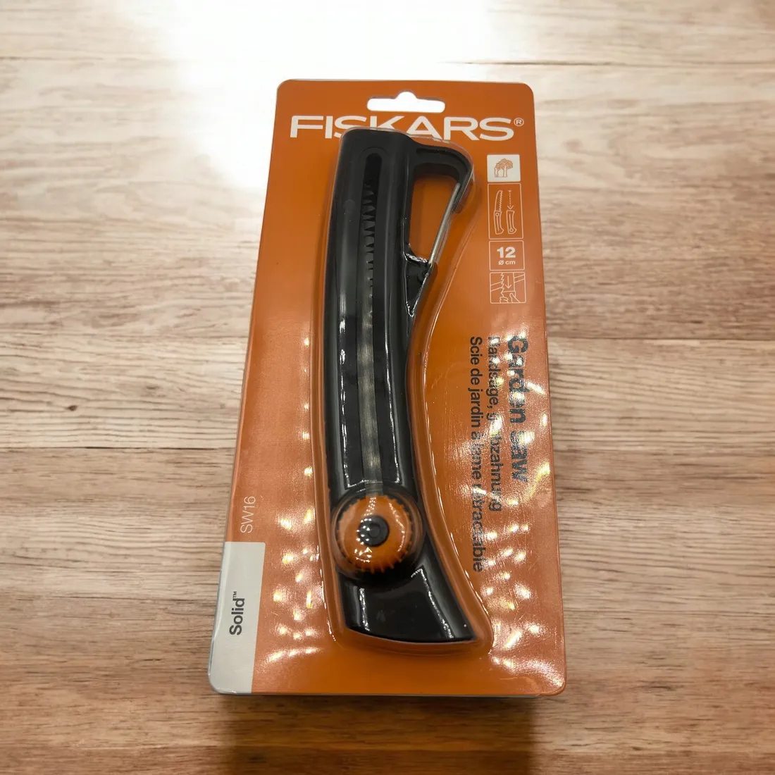 pila-reczna-fiskars-solid-16-cm